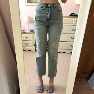 Urban Outfitters BDG Relaxed Straight Ripped Jeans